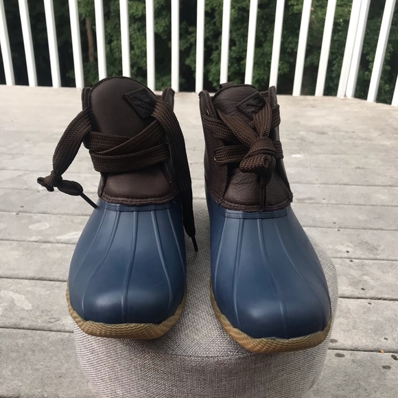 sperry duck boots size 11